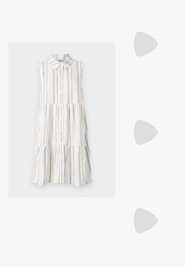 Robe sans manches avec un col, présentant des rayures horizontales en bleu, marron et crème, ainsi que des boutons sur le devant.; Chaussure à talon aiguille à bout pointu avec un schema de couleurs argent, or et nude. Fini brillant avec un design découpé, dotée d'un talon stiletto.; Pochette en métal argenté avec une forme douce et arrondie et un fermoir en haut noué. Fabriquée en simili cuir lisse.; Boucles d'oreilles en argent en forme de créoles avec un design torsadé, dotées d'une finition polie et d'une fermeture à poussoir. Mesurent environ 3 cm de diamètre.