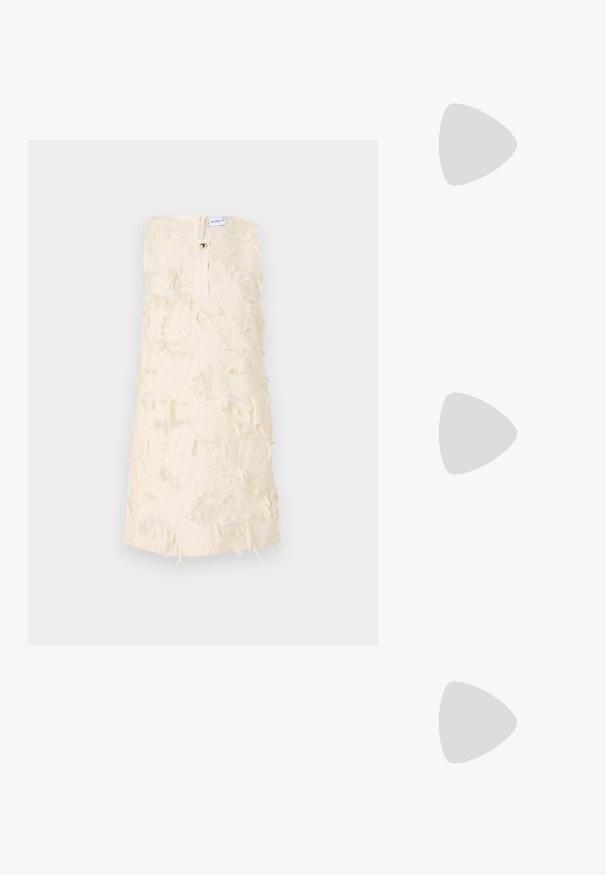 Marella ATLANTA - Koktailové šaty/večierkové šaty - avorio; NEOUS IRENA - Klasické lodičky na opätku - black; Cult Gaia VIERA - Listová kabelka - natural; Strieborné zámky v tvare srdca so vygravírovanými nápismi "ÁNO" a "NIE", leštený povrch, symetrický dizajn a robustný kovový uzáver.