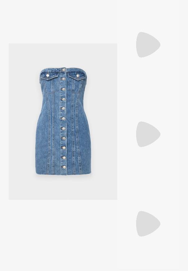 Heledeta denimbio mini kleit helesinisest kangast, millel on hõbedased nupud ees, kaks rinna taskut ja vertikaalsed õmblusdetailid.; Mustad musta lakknahk kingad, millel on terav varvas ja geomeetriline plokkkonts. Omab elegantselt minimalistlikku disaini ja sujuvat tekstuuri.; Mustmust nahkaga kott sileda tekstuuriga. Omab reguleeritavat rihma ja sujuvat, minimalistlikku disaini, millel on lukuga sulgemine.; Hõbedane kahekordne rõngas sujuva, poleeritud pinnaga. Omab voolavat, kõverat disaini, millel on kattuvad sektsioonid, et saavutada kaasaegne ilme.