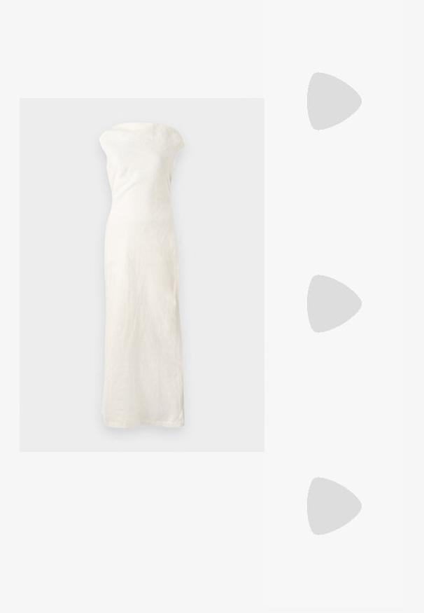 Robe maxi en lin blanc avec un décolleté bardot, une silhouette ajustée et un ourlet droit. Présente un tissu texturé pour un détail supplémentaire.; Escarpin slingback en vernis noir avec un bout pointu, présentant un imprimé serpent texturé, une sangle réglable et un petit talon bloc texturé.; Blazer noir à double boutonnage avec un pantalon assorti. Tissu lisse, design structuré et silhouette ajustée. Tient un petit sac à main noir.; Boucles d'oreilles en métal doré en forme d'anneau, avec une forme courbée et allongée. Elles présentent une surface lisse et brillante avec une pointe arrondie pour un détail supplémentaire.