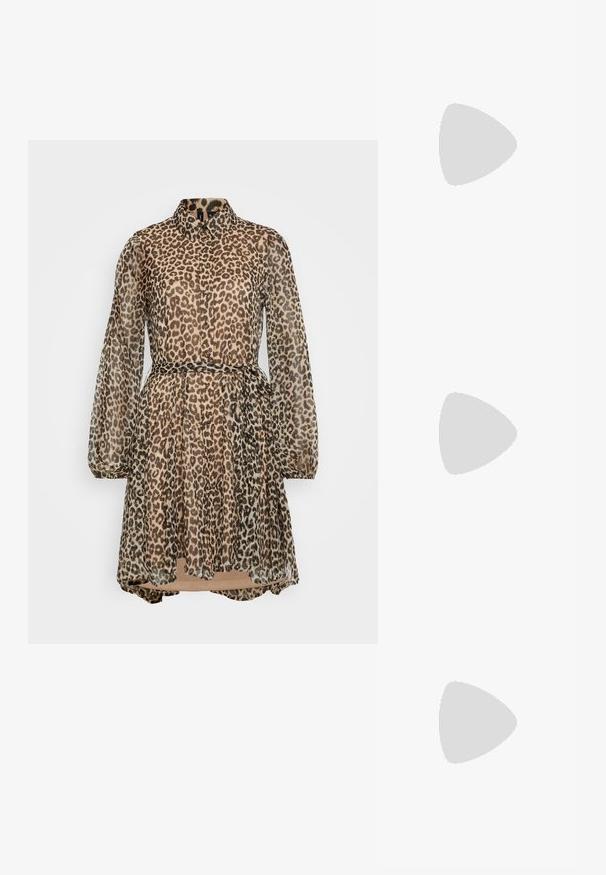 Vero Moda VMSMILLA VOLUME SHORT DRESS  - Tričkové šaty - birch/lova; Čierne lakované kožené slingback topánky s špicatou špičkou, remienkami okolo členku s striebornými prackami a hardvérom, a štíhlým podpätkom.; Zlatá metalická kabelka so štruktúrovaným dizajnom, hladkou textúrou a nastaviteľným popruhom. Obsahuje jedinečný trojuholníkový tvar a minimalistické šitie.; Náušnice v zlatej farbe s textúrovanými, vlnitými tvarmi. Obsahujú sochárske klipsové náušnice a otvorený tvar krúžku s kladivkovým povrchom.