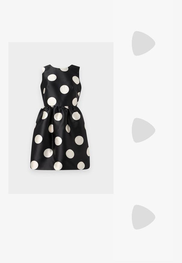 Fekete ruha nagy fehér pöttyökkel, ujjatlan kialakítás, sima anyag, ráncolt derékvonal és kerek nyakkivágás.; Fekete bőr slingback cipő hegyes orral, alacsony kitten sarokkal és csatos pánttal. A felső része sima, elegáns textúrával rendelkezik.; Barna teknőcthell napszemüveg négyzet alakú kerettel, sötét lencsékkel és arany színű "L37" felirattal a szárakon. Sima textúra, könnyű kialakítás.; Cult Gaia ASHA BODY JEWELRY - Egyéb tartozékok - bright shiny silver-coloured