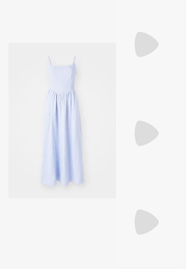 Abito maxi a righe blu con spalline sottili, vita arricciata e gonna fluida. Realizzato in tessuto leggero con una texture liscia.; Tacchi slingback in pelle lucida beige con punta affusolata e tacco di 5 cm, caratterizzati da lati traforati e una sottile fascia alla caviglia.; Occhiali da sole tartarugati con lenti ovali allungate, tonalità marrone, accenti dorati con logo sulle tempie e aste nere eleganti.; Borsa a tracolla beige con un motivo stampato, forma curvata, dettagli in pelle e un logo dorato sul davanti. Presenta una maniglia corta per un facile trasporto.