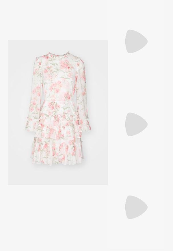 Needle & Thread SUMMER POSY ROUND NECK MICRO MINI DRESS 2 IN 1 - Koktélruha / Partiruha - moonshine/coral; Fekete bőr magassarkú szandál bokapánttal. Simább textúrájú, nyitott orrú és vékony sarkú. Arany színű csat részlet.; Fekete bőrtáska texturált felülettel, dupla fogantyúkkal és az "RL" logó bemélyedésével elöl. Téglalap alakú, minimalista dizájn.; Aranyszínű fémből készült karika fülbevalók ívelt, hosszúkás formával. Simaságával és fényes felületével, valamint lekerekített végével további részletekkel bővül.