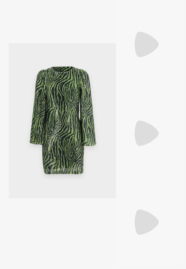 Zelena i crna haljina sa šljokicama s uzorkom zebra pruga, dužim puf rukavima i okruglim dekolteom. Kratak, uski silueta.; ALDO CRERIDE PILLOW WALK - Sandale - beige; Naočale sivi gradijent leća, zlatni metalni okvir i crni plastični naglasci. Jedinstvene leće u obliku leptira s tankim drškama.; Zlatne kružne naušnice s glatkom, sjajnom završnom obradom. Kružni dizajn s malom potporom i prozirnom podlogom za sigurno nošenje.