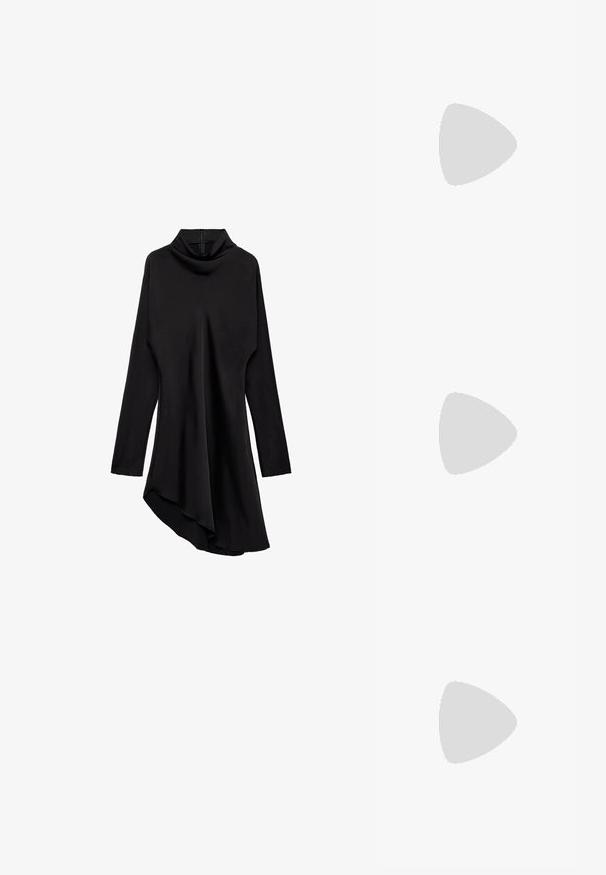 Zwarte lange mouw asymmetrische jurk met hoge kraag en zijrits, die aan de ene kant langer valt.; Zwarte leren enkellaars met een puntige neus en een kleine, vierkante hak. Beschikt over een gladde textuur en een minimalistisch ontwerp met zijnaaddetails.; Bruine tas van zacht materiaal, met een geplooide bovenkant en twee slanke schouderbanden. Het ontwerp heeft een afgeronde vorm en geen zichtbare hardware.; Pieces PCJEA SMART GLOVES - Handschoenen - black