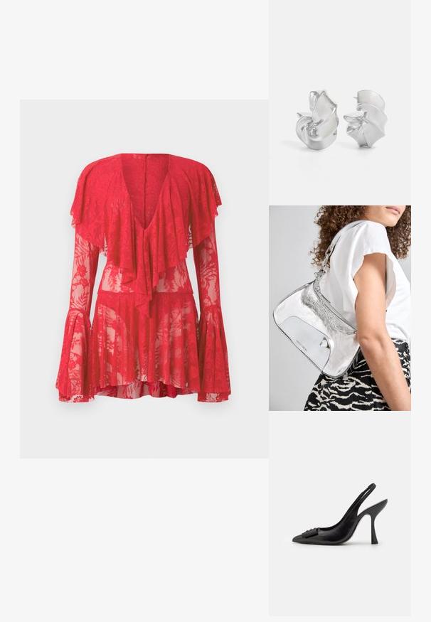 Piros csipkebársonyos ruha hosszú, bővülő ujjakkal, mély V-kivágással, rétegezett fodrokkal és virágmintával. A átlátszó textúra fokozza a dizájnt.; Fekete bőr pántos cipő hegyes orral, karcsú magas sarkával és dekoratív masnival. Simaság és elegáns dizájn.; Ezüst fémes válltáska sima felülettel, ívelt formával, lánchordóval, és egy fényes elülső panellel, amelyen finom logógravírozás található.; Ez egy ezüst fülbevaló, amely áramló, spirális formatervezéssel rendelkezik. Simább textúrájú, fényes felületű. Diszkrét fényt biztosít, és nincsenek látható díszítések.