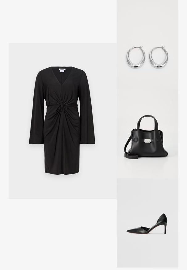 Črna obleka z dolgimi rokavi, z V-izrezom in nabranim zasukom na pasu. Gladek material z obliko, ki se prilega telesu.; Črne usnjene črne petke z ostrim nosom, odprtimi stranicami in elegantno silhueto. Imajo tanek petni del in rdeče akcentirane podplate.; Črna usnjena torbica z teksturirano površino, ki ima dva zgornja ročaja, odstranljiv ramenski trak in podrobnosti z srebrnim zapiranjem.; Par srebrne polirane obroče v obliki lune z zankami na belem ozadju.