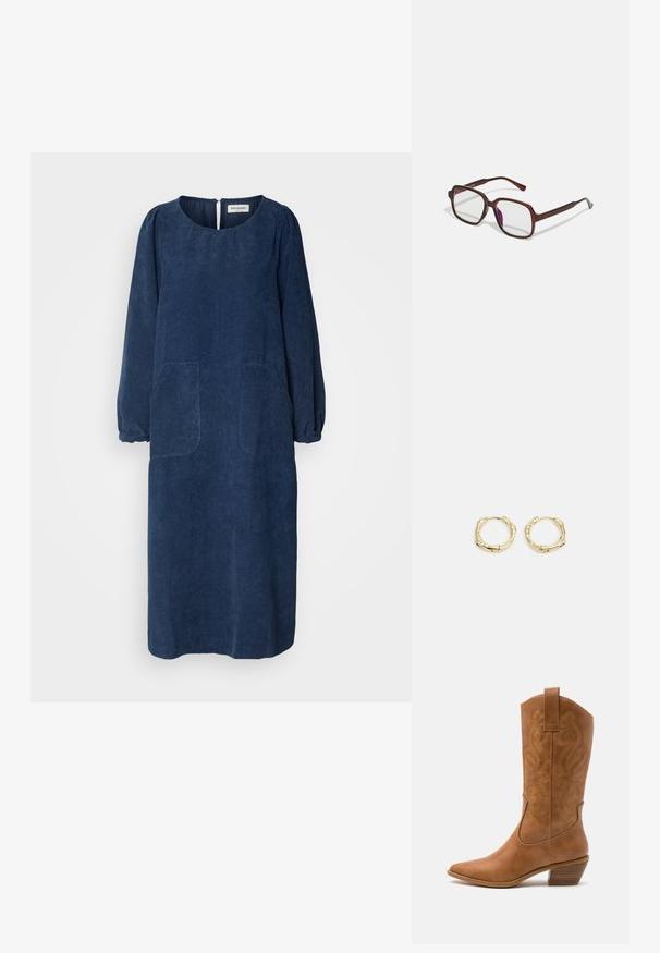 Mornarsko modra kordna obleka z dolgimi naborki, okroglo izreznico, dvema sprednjima žepoma in odprtino s ključavnico na hrbtni strani. Mehka, teksturirana tkanina.; Rjavi usnjeni kauboj čevlji s koničastim nosom, vezenimi vijugastimi vzorci na zgornjem delu in zloženim kvadratnim peto. Imajo zanko za enostavno obuvanje.; Rjave, pravokotne očala z prosojnimi lečami in vijoličnimi odtenki. Gladek plastičen okvir z ravnimi steblami in subtilnimi detajli.; Zlate obročaste uhane z teksturirano, nepravilno obliko. Imajo brezšivno zapiranje in poliširano površinsko obdelavo, kar poudarja sodoben dizajn.