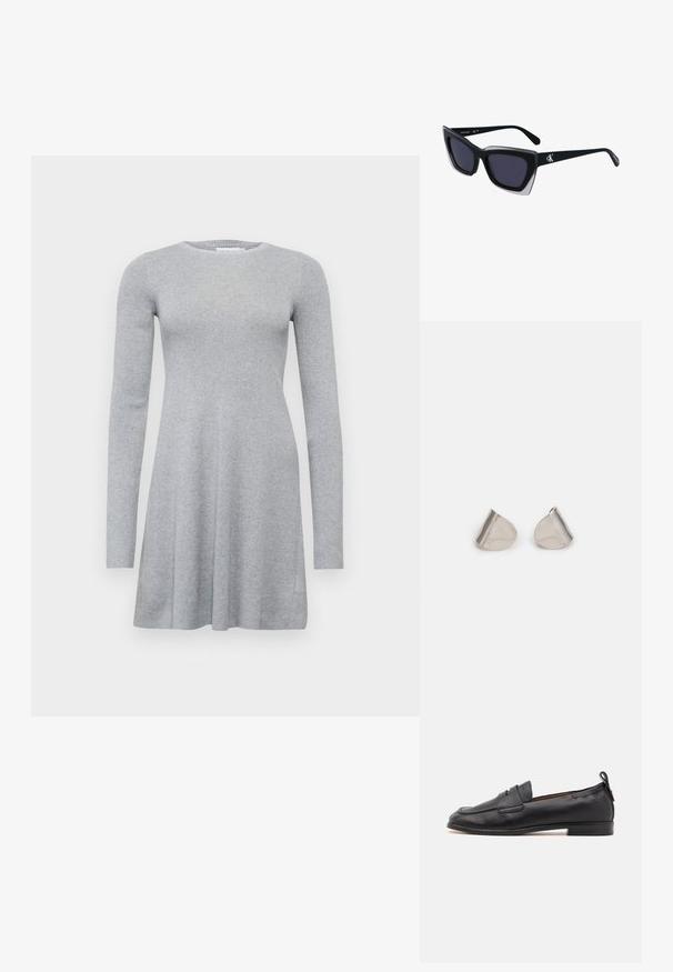 Abito grigio a maniche lunghe con una texture a coste, scollo rotondo e forma ad A fluida. Design semplice, senza motivi o accenti visibili.; BOSS AVYLIN LOAFER - Scarpe senza lacci - black; Occhiali da sole oversize neri dalla forma geometrica, con lenti scure e un dettaglio grigio a contrasto sulla montatura. Logo sul braccio.; Orecchini in metallo argentato con forma a goccia liscia e finitura lucida. Incisioni sottili aggiungono dettagli. Design minimalista.