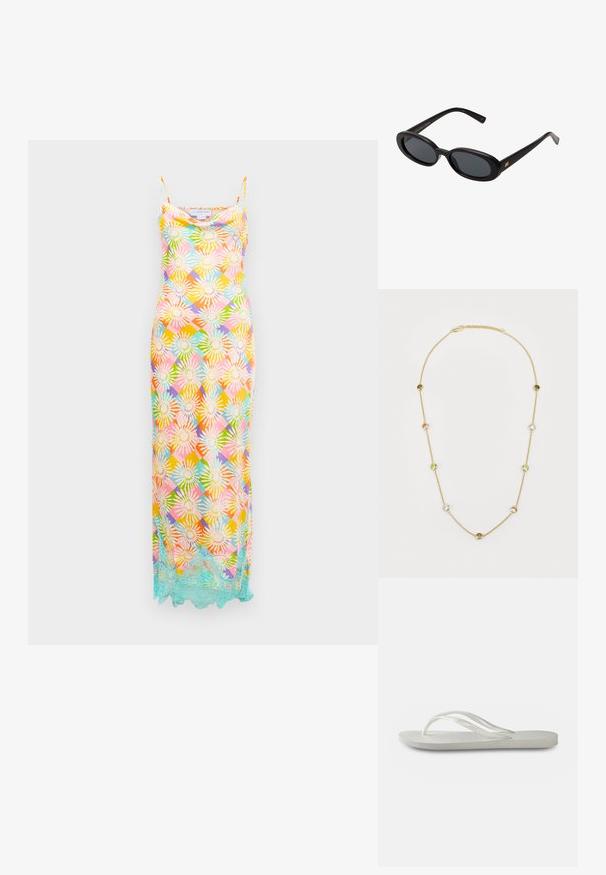 Vestido longo sem mangas com padrão geométrico floral multicolorido e acabamento de renda azul clara ao longo da bainha, sobre um fundo branco.; Chinelo branco com sola texturada, apresentando tiras finas e um design plano. Feito de borracha com um logótipo subtil na palmilha.; Óculos de sol pretos oversized com lentes ovais, armação de plástico suave e detalhes em dourado nas hastes. As lentes escuras oferecem proteção solar.; Colar de corrente dourada com gemas alternadas em verde claro, rosa e transparente. Cada gema está montada em um acabamento de bezel circular.