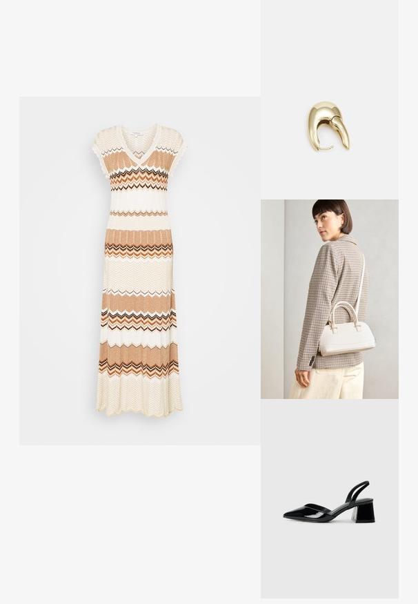 Gebreide maxi-jurk met een V-hals, korte kapmouwtjes en een zigzagpatroon in crèmekleur, bruin en oranje tinten met een flare-zoom.; Zwarte gepatineerde leren slingback hakken met een spitse neus en een geometrische blokhak. Kenmerkt zich door een slank, minimalistisch ontwerp en een gladde textuur.; Witte gestructureerde handtas met korte handvatten en een schouderband, voorzien van gouden hardwareaccenten en een textuurmateriaal, tentoongesteld tegen een grijze achtergrond.; Gouden metalen oorbel met een slank, gebogen ontwerp. Beschikt over een kenmerkende puntige vorm, gepolijste oppervlakte en scharnier sluiting.