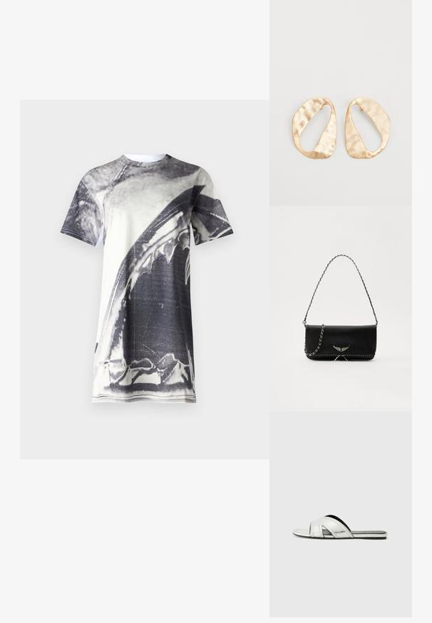 Camiseta gráfica con una gran imagen de un tiburón en blanco y negro. Hecha de tejido transpirable, con mangas cortas y un diseño de cuello redondo.; Sandalias planas plateadas con acabado metálico, que presentan un diseño de tiras curvas, acentos recortados y una suela texturizada para mayor agarre.; Bolso de mano de cuero negro con una correa de cadena plateada, que presenta acentos decorativos en forma de alas y costuras blancas a lo largo de la costura inferior.; Un par de pendientes de metal dorado en forma de óvalo irregular con una superficie texturizada y ligeramente martillada sobre un fondo blanco.