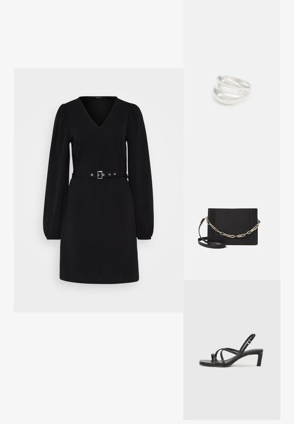 Črna obleka z dolgimi napihnjenimi rokavi, V-izrezom in oprijetim pasom, poudarjenim z detajlom pasu. Gladek material s preprostim dizajnom.; Črne natikače s trakovi in kvadratnim prstom ter nizkim blokastim peto. Imajo več tankih trakov in nastavljiv trak okoli gležnja. Narejene so iz gladkega usnja.; Črna usnjena torba čez ramo z gladko teksturo, pravokotno obliko in kovinskim verižnim detajlom spredaj. Vključena je nastavljiva naramnica.; Srebrn dvojni prstan z gladko, polirano površino. Ima tekoč, ukrivljen dizajn z prekrivajočimi se sekcijami za sodoben videz.