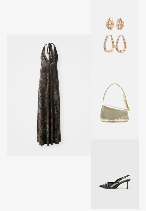 Lang, mørkegrå halterkjole i myk, rynket stoff med dyp V-hals og justerbare stropper, som sveiper ned til anklene.; Sorte patentlær slingback-sko med spiss tå, ankelremmer med sølvspenner og detaljer, og en slank hæl.; Gullfarget metallisk håndveske med en strukturert design, glatt tekstur og justerbar stropp. Har en unik trekantet form og minimalistisk søm.; Gullfargede øredobber med teksturerte, bølgete former. Inkluderer skulpturelle klipsstuds og åpen hoop-design med en hamret finish.