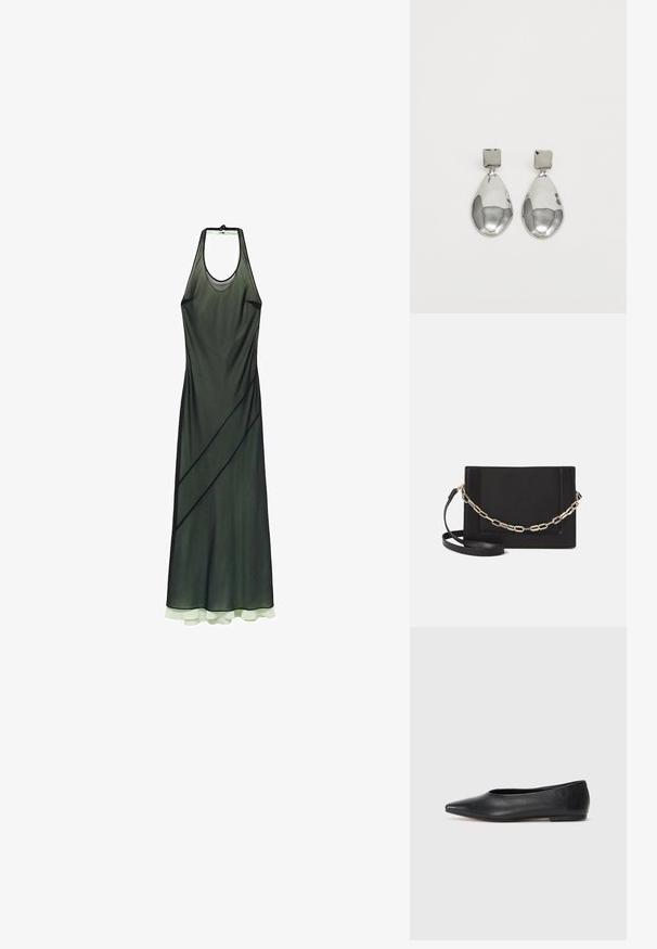 Abito a collo halter in tessuto trasparente verde scuro con righe diagonali e un orlo sovrapposto di verde chiaro. Texture liscia, design fino al pavimento.; Ballerine in pelle nera, punta affusolata, design minimalista, texture liscia, tacco basso, senza hardware o decorazioni visibili.; Borsa a tracolla nera in pelle con una texture liscia, forma rettangolare e dettaglio in catena metallica sul davanti. Inclusa una tracolla regolabile.; Orecchini a goccia in argento con perno quadrato, caratterizzati da una finitura liscia e lucidata e da una forma a goccia, che riflettono la luce grazie a una superficie lucida.