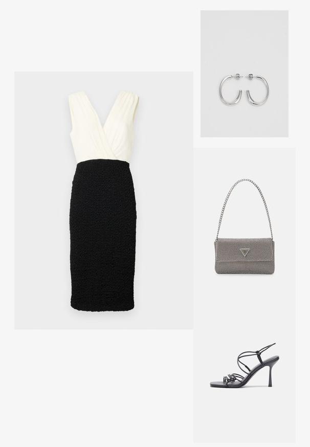Juoda ir balta suknelė su V formos iškirpte; viršus pagamintas iš lygaus audinio, o apačia turi tekstūruotą, burbuliukų dizainą. Be rankovių.; Juodos aukštakulnės sandalai pasižymi plonyčiais dirželiais su mazgo dizainu, lygiu kvadratiniu pirštu ir elegantišku stiletto kulnu.; Šviesiai pilka metalinė rankinė su grandinėlės dirželiu, papuošta mažais apvaliais metaliniais smeigėmis ir trikampiu prekės ženklu.; Sidabrinės auskarai žiedai su lygiu, blizgiu paviršiumi. Suapvalinta forma, lengvas dizainas, su uždarymu ant smeigtuko.