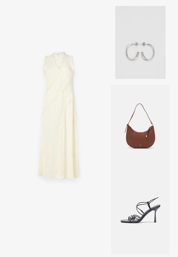 Sukienka bez rękawów w stylu kopertowym w jasnym żółtym kolorze z dekoltem w kształcie litery V. Posiada postrzępione krawędzie przy szwach oraz luźny fason. Miękka tekstura materiału.; Czarne sandały na wysokim obcasie mają cienkie paski z węzłowym wzorem, gładki, kwadratowy czubek i smukły obcas w stylu szpilki.; Brązowa torebka na ramię z eko-skóry o zaokrąglonym kształcie, z minimalnym przeszyciem i złotym akcentem na okuciach. Posiada zamek błyskawiczny u góry oraz regulowany pasek.; Srebrne kolczyki na biglu o gładkim, błyszczącym wykończeniu. O zaokrąglonym kształcie, lekkim designie, z zamknięciem na zatrzask.