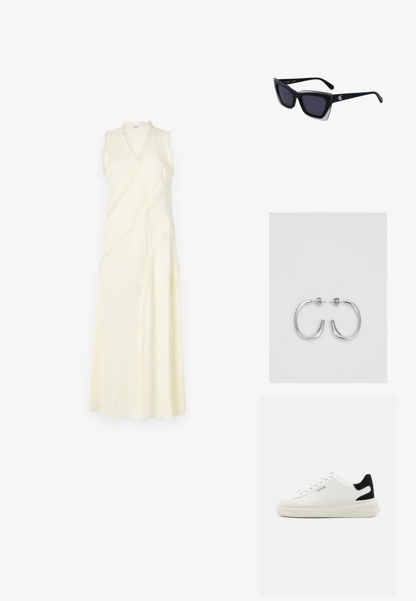 Sukienka bez rękawów w stylu kopertowym w jasnym żółtym kolorze z dekoltem w kształcie litery V. Posiada postrzępione krawędzie przy szwach oraz luźny fason. Miękka tekstura materiału.; Białe skórzane sneakersy z grubą białą podeszwą, czarnym zamszowym akcentem na pięcie oraz wytłoczonym logotypem z boku. Projekt z sznurówkami i sześcioma dziurkami.; Czarne, oversize okulary przeciwsłoneczne o geometrycznym kształcie, z ciemnymi soczewkami i kontrastującym szarym detalem na oprawie. Logo na ramieniu.; Srebrne kolczyki koła o gładkiej, błyszczącej powierzchni, z zakrzywionym kształtem i zapięciem na sztyft. Minimalistyczny design z nowoczesnym wykończeniem.