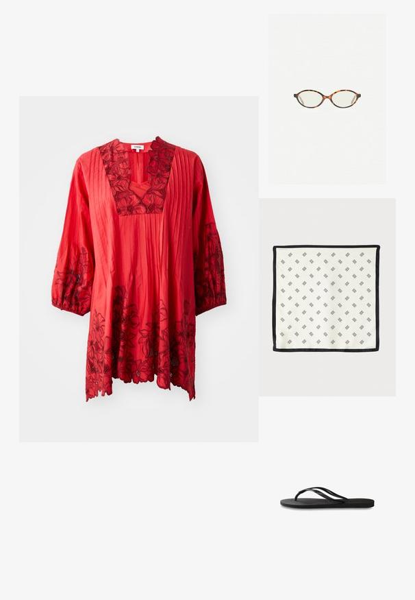 Červená tunika s kvetinovou výšivkou a plisovanou textúrou. Má výstrih do V, 3/4 pufované rukávy a kvetinové čipkové akcenty pozdĺž lemu.; Čierne žabky s textúrovanou gumovou podrážkou, dvoma štíhlymi popruhmi a diskrétnym embosovaným logom na popruhu.; Korytnačkové okuliare s oválnymi šošovkami a hladkým, lesklým povrchom. Majú tenké strany s jemným zakrivením na spánkoch. Priehľadné šošovky.; Biely hodvábny šál s opakujúcim sa čiernym geometrickým vzorom, olemovaný pevným čiernym okrajom. Ľahký s hladkou textúrou.