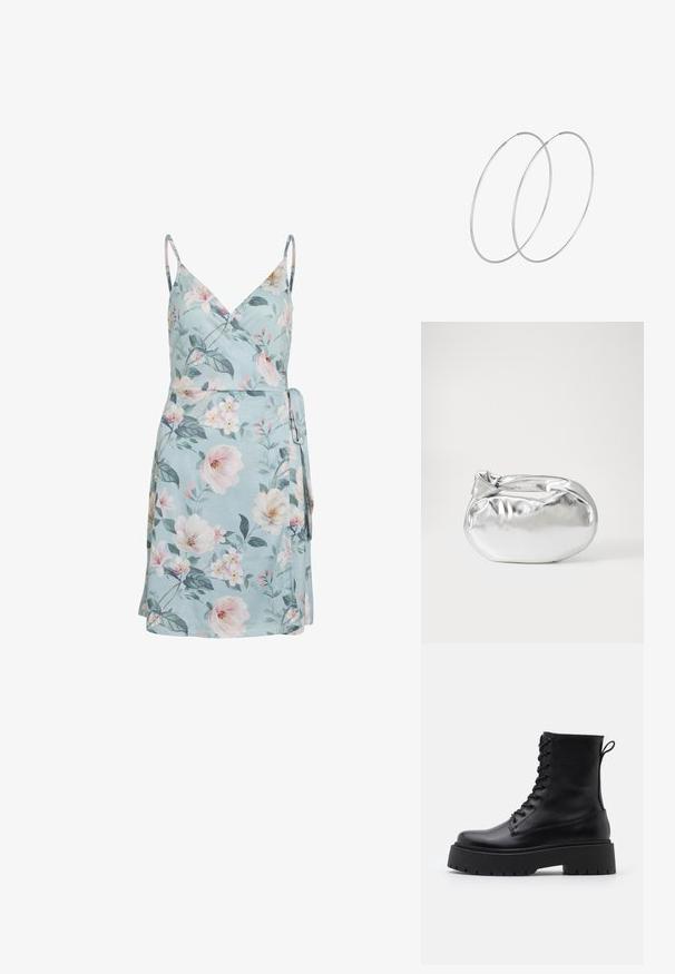 Ziedu apģērbs no gaiši zila auduma, ar rozā un baltām ziedu mācībām, pielāgojamām špageti siksnām un sānu mezgla detaļu.; Melni ādas potītēm zābaki ar apļveida purngalu, auklām priekšpusē un biezu gumijas zoli ar teksturētu protektoru. Velkšanas cilpa aizmugurē.; Sudraba metāliska poga somiņa ar mīkstu, noapaļotu formu un mezgla augšējo aizdari. Izgatavota no gludas mākslīgās ādas materiāla.; Sudraba gredzenveida auskari ar minimālistisku dizainu. Cirkulāra forma, gluda tekstūra un plāns profils. Vieglu svaru ar spīdīgu apdari.