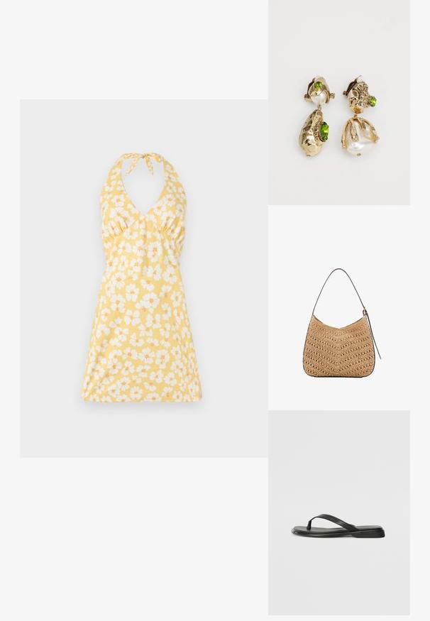 Bloemige halterjurk in geel met witte en oranje bloemen. Heeft een V-hals, een aansluitend lijfje en een uitlopende rok. Zachte textuur.; Zwarte teenflip-flop van glad leer, met een dunne band en een platte zool met een minimalistisch profiel. Geen opvallende patronen of accenten.; Geweven rieten schoudertas met een gebogen vorm, voorzien van een donkere leren strap en een gemêleerd oppervlak met een chevronpatroon.; Gouden oorbellen met onregelmatige texturen, versierd met groene edelstenen en witte parels, bevestigd met clip-on sluitingen.