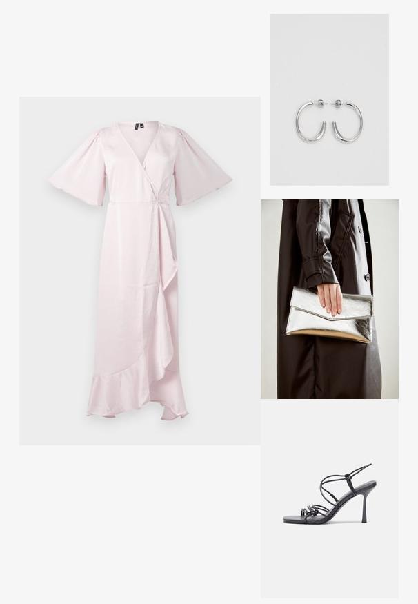 Svetlo roza obleka s kratkimi rokavi, s V-izrezom in volanastim robom. Narejena iz gladkega, podobnega satenu, s pasom, ki se zaveže.; Črne visoke sandale na peto imajo tanke naramnice z vozlom, gladek kvadratni toe in eleganten stiletto peto.; Srebrna kovinska torbica s angularnim kuvertastim dizajnom, gladko teksturo in kontrastno notranjo barvo, ki jo drži roka v črnem plašču.; Srebrne uhančke v obliki obroča z gladko, sijočo površino, ukrivljene oblike in zapiranjem na zatič. Minimalistična zasnova z modernim zaključkom.