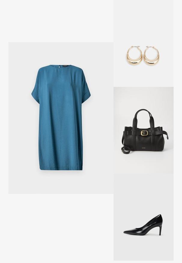 Türkisfarbenes oversized Kleid mit rundem Ausschnitt, kurzen Ärmeln und einem Schlüsselverschluss im Rücken. Hergestellt aus einem glatten, leichten Stoff.; Schwarzer Lederhochschuh mit spitzem Zehenbereich, glatter Textur und schmalem Absatz. Minimalistisches Design, keine zusätzlichen Verzierungen.; Schwarze Lederhandtasche mit strukturiertem Design, doppelten oberen Griffen, goldfarbenem Schnallenakzent und geprägtem Markenlogo auf der Vorderseite.; Goldfarbene Creolen mit einer Halbmondform, polierter Oberfläche und Scharnierverschluss. Die glatte Textur und der reflektierende Finish verbessern die Sichtbarkeit.