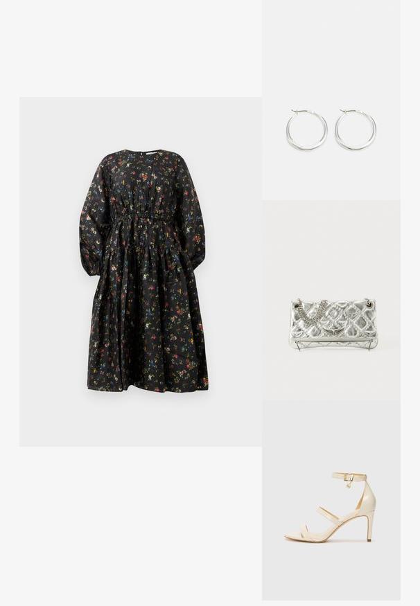 Juoda gėlėta suknelė su ilgomis rankovėmis, surinkta liemeniu ir sluoksniuotu sijonu. Savybė – spalvingas gėlių raštas ir lygi audinio tekstūra.; Šviesiai rudos aukštakulnės sagaus su plona kulkšnies juostele ir dviem viršutinėm juostelėm. Blizgus lakinės odos apdailos ir auksinė detalių apdaila ant kulkšnies juostelės.; Sidabrinė metalinė rankinė su grandinėlės rankena, iškaltu paviršiumi, dekoratyvine siuvimo siūle ir užtrauktuku. Priekyje turi iškilmingus akcentus.; Sidabriniai žiedo auskarai turi lygią, suapvalintą formą, ploną profilį ir saugų užsegimą. Minimalistinis stilius su blizgiu apdaila.