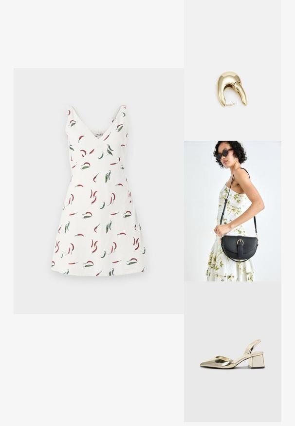 Witte mouwloze jurk met een V-hals, met een chilipeperpatroon in rood en groen. De stof lijkt lichtgewicht en soepel te zijn.; Gouden, metalen slingback hakken met een spitse neus en een chunky hak. Glad oppervlak, minimalistisch ontwerp en een smalle band.; Zwarte leren handtas met een gebogen vorm, afneembare schouderband en gouden hardware. De tas heeft een klep met een gespsluiting.; Gouden metalen oorbel met een slank, gebogen ontwerp. Beschikt over een kenmerkende puntige vorm, gepolijste oppervlakte en scharnier sluiting.