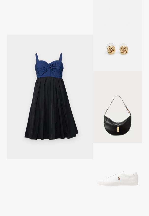 Vestido em A com um corpete ajustado azul-marinho com um detalhe torcido e uma saia preta plissada, finalizado com alças ajustáveis.; Sapatilhas de couro brancas, design de cano baixo, com textura suave, biqueira redonda, atacadores à frente e um pequeno logótipo bordado na lateral.; Bolsa de couro preto em forma de meia-lua. Apresenta um detalhe em metais dourados e uma alça estreita. Textura suave, fechamento em zíper na parte superior.; Brincos de pressão em tom dourado com um design torcido. Cada brinco possui uma base circular transparente para um uso seguro.