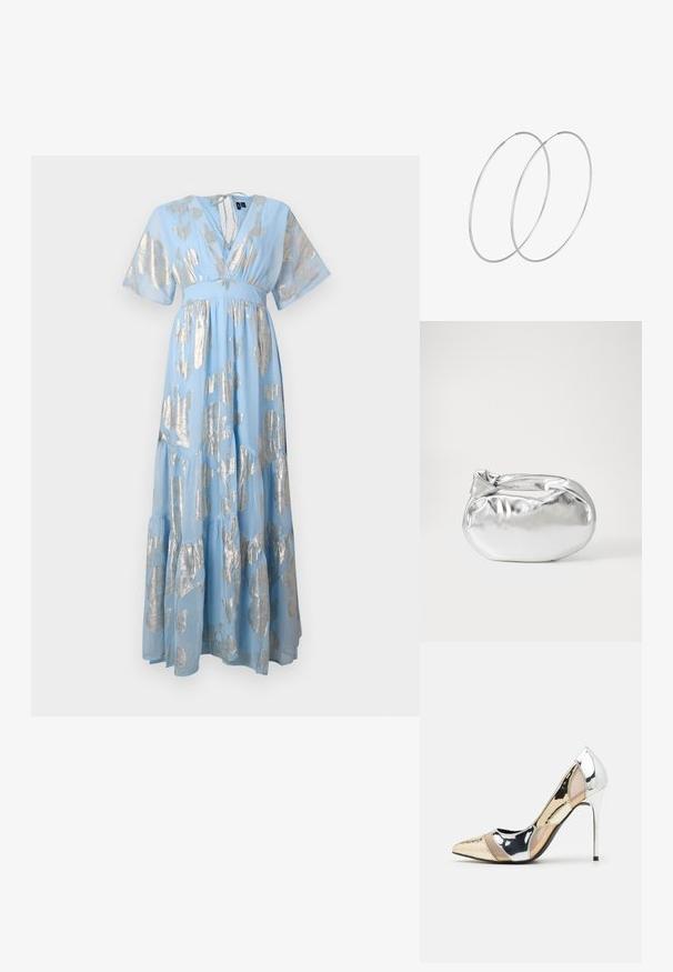 Šviesiai mėlyna maksi suknelė su sidabriniais abstrakčiais raštais, trumpomis pūstomis rankovėmis, V formos iškirpte ir paklotomis sijonais. Minkšta medžiaga su tekančiu dizainu.; Aštrus pirštas aukštakulnis batelis su sidabro, aukso ir nuogų spalvų deriniu. Blizgus paviršius su išpjovos dizainu, su stiletto kulnu.; Sidabrinė metalinė maišelio forma su švelnia, apvalia forma ir mazgu užveriamu viršumi. Pagaminta iš lygios dirbtinės odos medžiagos.; Sidabrinės pusmėnulio auskarai minimalistiniu dizainu. Apskritimo forma, lygus paviršius ir plonas profilis. Lengvi su poliruotu apdailu.