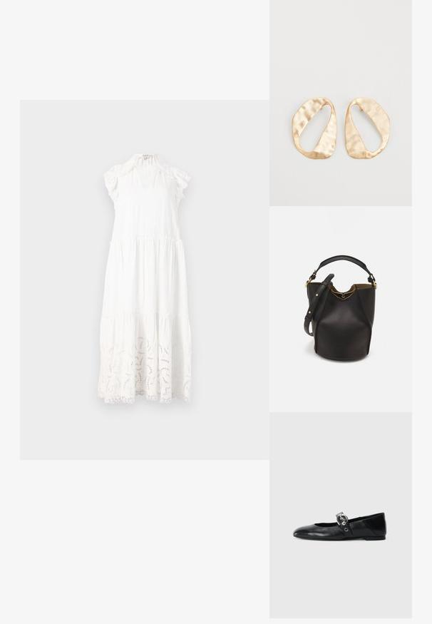 Bílá bavlněná šaty s vrstveným designem, volánkovými detaily na ramenních části a složitými výřezovými vzory blízko sklady.; Černé kožené baletní střevíce s špičatou špičkou, vybavené páskem s kruhovou kovovou přezkou a plochou podrážkou.; Černá kožená kabelka ve tvaru vědra s texturovaným povrchem, zlatými kovovými akcenty a otevřeným vrchem. Obsahuje krátkou rukojeť a nastavitelný ramenní popruh.; Pár nepravidelných oválných náušnic z kovu pozlaceného zlatem s texturovaným, mírně kladivkovým povrchem na bílém pozadí.
