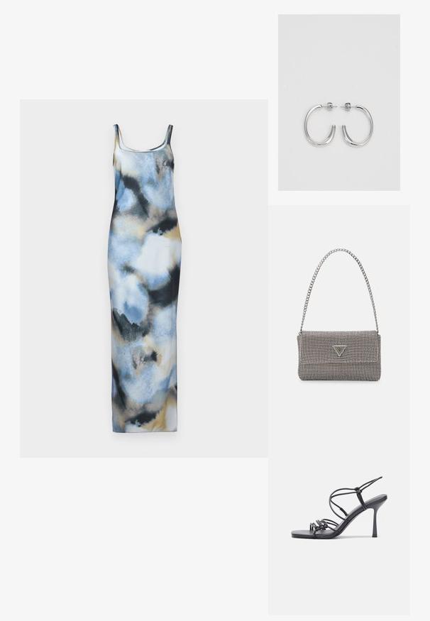 Ilgė suknelė iš lengvo audinio, puošta akvarelės raštu mėlynos, juodos ir smėlio spalvų. Ji turi prigludusią siluetą ir špagetu įrankius.; Juodos aukštakulnės sandalai pasižymi plonyčiais dirželiais su mazgo dizainu, lygiu kvadratiniu pirštu ir elegantišku stiletto kulnu.; Šviesiai pilka metalinė rankinė su grandinėlės dirželiu, papuošta mažais apvaliais metaliniais smeigėmis ir trikampiu prekės ženklu.; Sidabrinės auskarai žiedai su lygiu, blizgiu paviršiumi. Suapvalinta forma, lengvas dizainas, su uždarymu ant smeigtuko.