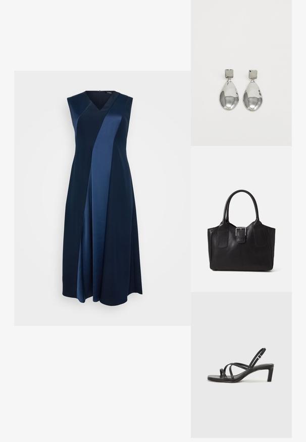Bezrukávové šaty s výstrihom do V v tmavomodrej farbe s textúrovaným saténovým detailom, s tvarom A a drapériou, siahajúce po polovicu lýtk.; Čierne sandále na vysokom podpätku so štvorcovou špičkou a nízkym blokovým podpätkom. Obsahujú viacero tenkých popruhov a nastaviteľný členkový popruh. Vyrobené z hladkej kože.; Čierna kožená taška s hladkou textúrou, štruktúrovaným tvarom, dvoma uchami a výrazným strieborným prackovým detailom na prednej strane.; Strieborné visACIE náušnice so štvorcovým študom, s hladkým, lešteným povrchom a tvarom kvapky, odrážajúce svetlo s lesklým povrchom.
