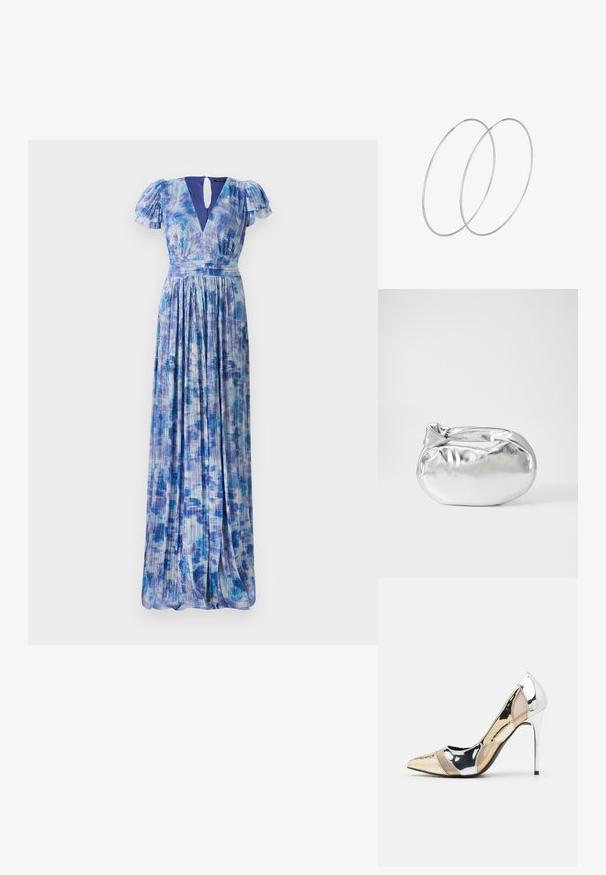 Zilā gradientā rakstaina maksi kleita ar plandošām piedurknēm un dziļu V veida dekoltē. Plīsušais audums, maiga tekstūra un jostas daļa izceļ siluetu.; Apspīlēta augstpapēžu kurpe ar zeltītu, sudrabi un neitrālu krāsu kombināciju. Spīguļojoša virsma ar izgriezuma dizainu, aprīkota ar stiletto papēdi.; Sudraba metāliska poga somiņa ar mīkstu, noapaļotu formu un mezgla augšējo aizdari. Izgatavota no gludas mākslīgās ādas materiāla.; Sudraba gredzenveida auskari ar minimālistisku dizainu. Cirkulāra forma, gluda tekstūra un plāns profils. Vieglu svaru ar spīdīgu apdari.