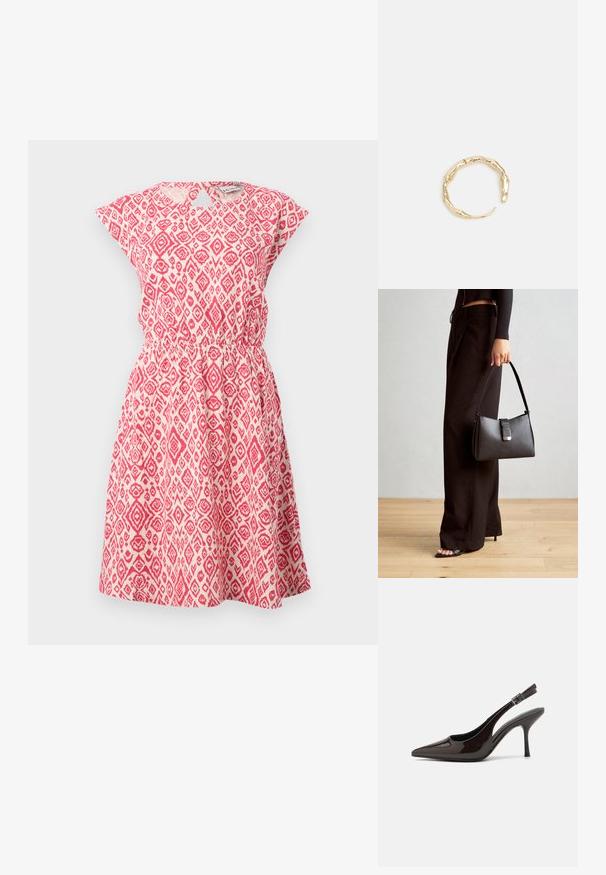 Sarkana un balta rakstota kleita no viegla materiāla, ar apaļu kakla izgriezumu, īsām piedurknēm, elastīgu jostu un izplešanas svārkiem.; Slingback augstpapēžu kurpe ar spīdīgu tumši brūnu lakotu ādu, ar norādītu purngalu, atvērtām pusēm un regulējamu potītes siksniņu.; Melnā somiņa ar strukturētu formu, gludu tekstūru un metālu sprādzi. Saskaņota ar platām melnām biksēm un sandālēm ar atvērtu purngalu uz koka grīdas.; Zelta toņa gredzens ar organisku, vērptu dizainu, gludu virsmu un sašaurinātiem galiem, radot mūsdienīgu, skulpturālu izskatu.