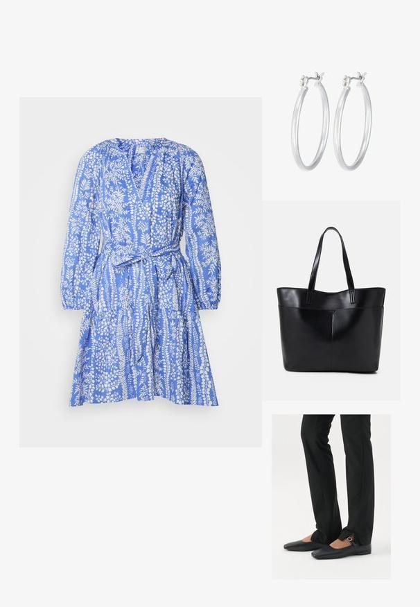 Lindex DRESS TANIA - Kasdienė suknelė - blue; Juodų odinių balerinų batų su smailiu priekiu, juostele su sidabro sagtimi, derinami su juodomis pritaikytomis kelnėmis, turinčiomis plyšinį hemą.; Juoda odinė rankinė su dviem ilgais diržais, lygiu paviršiumi ir struktūrizuota forma. Yra priekinė kišenė papildomam saugojimui.; Sidabriniai auskarai su sklandžiu, poliruotu paviršiumi. Apvalios formos ir saugus uždarymo mechanizmas. Lengvas dizainas, tinkantis kasdieniam dėvėjimui.