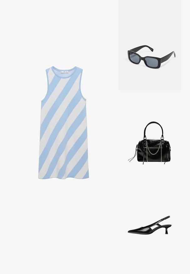 Abito senza maniche con righe diagonali blu e bianche. Realizzato in tessuto a coste con scollatura rotonda e vestibilità comoda.; Tacchi slingback in pelle verniciata nera con punta affusolata, design con tagli laterali e tacco quadrato piccolo. Texture liscia con dettagli minimi.; Occhiali da sole neri rettangolari con lenti scure, montatura in plastica spessa e tempie larghe. Superficie liscia e design angolare.; Bershka WITH CHAIN - Borsa a mano - black