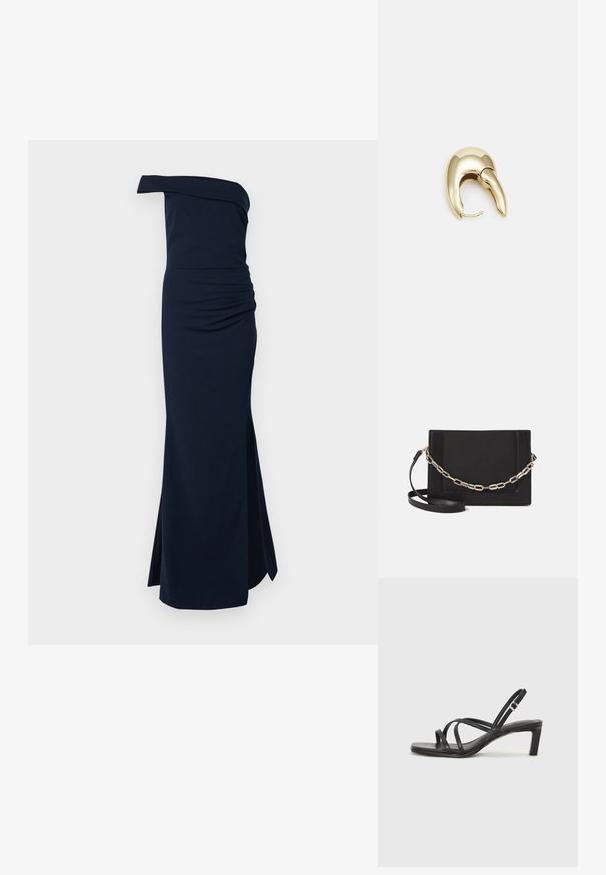 Granatowa sukienka na jedno ramię z marszczeniami i bocznym rozcięciem. Wykonana z gładkiego, elastycznego materiału, co zapewnia dopasowany krój.; Czarne sandały na obcasie z prostokątnym noskiem i niskim słupkowym obcasem. Posiadają wiele cienkich pasków i regulowany pasek na kostkę. Wykonane z gładkiej skóry.; Czarna skórzana torebka typu crossbody z gładką teksturą, prostokątnym kształtem oraz metalowym detalem w postaci łańcuszka z przodu. W zestawie regulowany pasek.; Złote metalowe kolczyki o eleganckim, zakrzywionym kształcie. Posiadają charakterystyczny szpiczasty kształt, polerowaną powierzchnię oraz zapięcie na zawias.