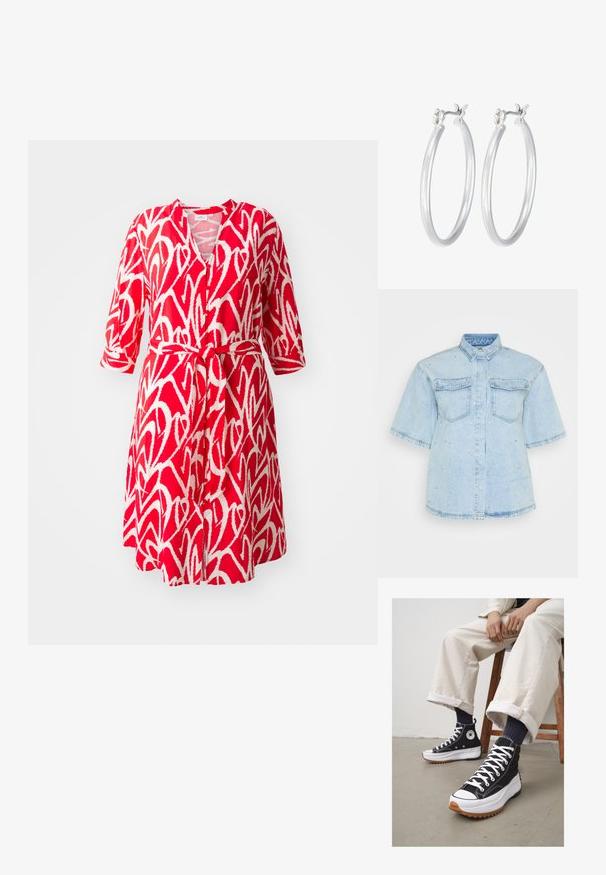 Raudona suknelė su balta abstrakčia raštų, V formos iškirpte, 3/4 rankovėmis, diržu talijoje ir plazdenančiu sijonu.; Šviesiai mėlyna džinsinė marškinė su trumpomis rankovėmis, turinti dvi priekines kišenes ir papuošta mažais sidabriniais blizgučiais visame paviršiuje.; Juodi aukšti sportbačiai su baltais raišteliais ir guminiais pirštų gaubtais. Stori balti padai su tekstūruotu ruduo padu, dėvimi su tamsiai mėlynomis raištelinėmis kojinėmis.; Sidabriniai auskarai su sklandžiu, poliruotu paviršiumi. Apvalios formos ir saugus uždarymo mechanizmas. Lengvas dizainas, tinkantis kasdieniam dėvėjimui.