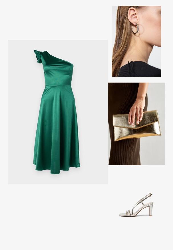 Žalias satino suknelė su vienu petimi, besileidžiančia sijonu, kuris siekia puskelio, ir raukšlėta akcentu ant peties. Lygi tekstūra ir blizgesys.; Metallic sidabriniai aukštakulniai sandalai su atvira nosimi, turintys tris plonas dirželius per pėdą ir kulkšnies dirželį su sagtimi.; Auksinės metalinės rankinės su lygiu paviršiumi, kuri turi trikampio formos užsegimą. Ranką laikančioji turi tvarkingai prižiūrėtus nagus.; Sidabrinė lankinė auskarai su poliruotu paviršiumi, turintys mažus auksinius akcentus ir apvalią formą, dėvimi ant ausies kaušelio.