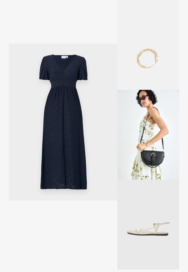 Temno modra maksi obleka s kratkimi napihnjenimi rokavi, V-izrezom, teksturirano tkanino in sprednjim gumbnim zapiranjem, ki vsebuje vezenine po vsej obleki.; Beige ravne sandale z več tankimi trakovi in nastavljivim zaponcem. Podplat je raven z rahlo temnim kontrastom na robu.; Črna usnjena torbica s ukrivljeno obliko, z odstranljivo naramnico in zlatimi dodatki. Torbica ima pokrov s podrobnostmi v obliki zaponke.; Zlati prstan s organskim, zvitim dizajnom, gladko površino in taperiranimi konci, ki ustvarja modernega, skulpturalnega videza.