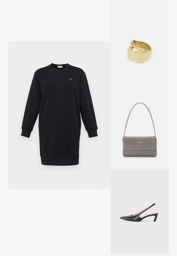 Černé sweatshirtové šaty s dlouhými rukávy, kulatým výstřihem, žebrovanými manžetami a malým vyšitým logem na hrudi. Hladká textilie.; Černý špičatý slingback s nízkým podpatkem, vyrobený z hladké kůže, s výřezem na boku pro lepší prodyšnost.; Světle šedá kovová kabelka s řetízkem, zdobená malými kulatými kovovými cvočky a trojúhelníkovým logem značky.; Zlatý prsten s hladkým, zkrouceným designem. Vyznačuje se lesklým povrchem a zaoblenými hranami, což vytváří bezproblémový, plynulý tvar.