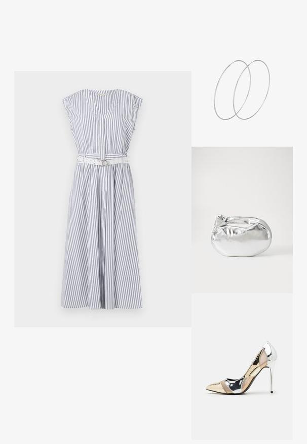 Pruhované bezrukávové šaty v svetlomodrej a bielej farbe s výstrihom do V, so zúženým pásom a bielym opaskom, a so rozšírenou sukňou.; Lodičky s špičatou špičkou v striebornom, zlatom a telovom farebnom prevedení. Lesklý povrch s výrezovým dizajnom, s ihlovým opätkom.; Strieborná metalická taška s mäkkým, zaobleným tvarom a uzáverom s uzlíkom. Vyrobená z hladkej syntetickej kože.; Strieborné kruhové náušnice s minimalistickým dizajnom. Cirkulárny tvar, hladký povrch a tenký profil. Ľahké s lesklým povrchom.