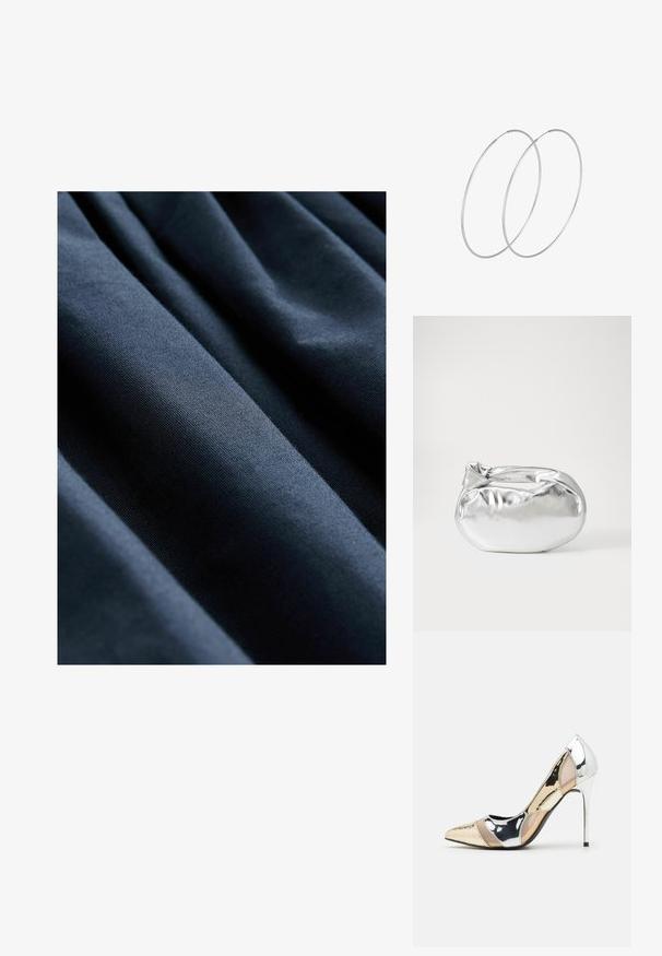 Marineblauwe stof met een gladde textuur, voorzien van verticale plooien die een subtiele diepte en dimensie creëren.; Puntige hoge hak schoenen met een zilver, goud en nude kleurenschema. Glanzende afwerking met uitsnijdingen en een stiletto hak.; Zilveren metalen pouch bag met een zachte, afgeronde vorm en een geknoopte sluiting aan de bovenkant. Gemaakt van soepel faux leren materiaal.; Zilveren hoepel oorbellen met een minimalistisch ontwerp. Cirkelvormig, gladde textuur en dun profiel. Lichtgewicht met een gepolijste afwerking.