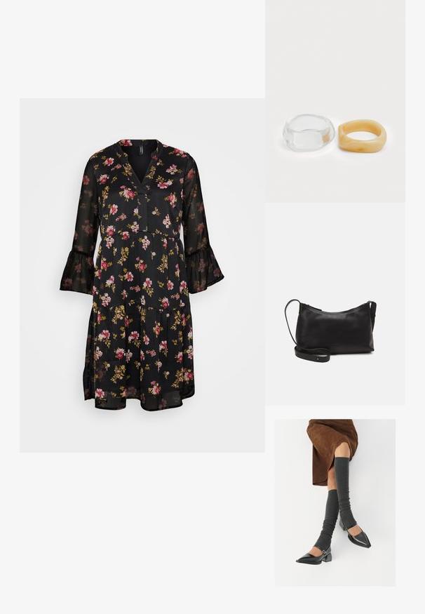 Svart blomstret kjole med v-utringning, gjennomsiktig stoff, volangermuffe og et lagdelt design med rosa og gule blomster samt grønne blader.; Sorte lakkpumps med spiss tå, blokkhel, og ankelstropp, kombinert med grå ribbestrikkede beinvarmere og et brunt semsket skinn skjørt.; Svart skinn skulderveske med glatt tekstur, buet form, justerbar stropp og glidelås. Minimalistisk design uten dekorasjoner.; Klare og ravfargede harer, den ene glatt og gjennomsiktig, den andre med en teksturert, ravfarget finish. Begge har avrundede, kraftige design.