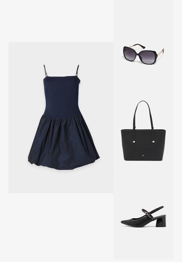 Marineblaues Kleid mit eng anliegendem Oberteil und weiter, geraffter Rockpartie. Hergestellt aus einem glatten Stoff mit Spaghetti-Trägern.; Schwarze Lackleder-Slingback-Absätze mit spitzer Zehenform, einem runden Ausschnitt-Design und einem Blockabsatz. Mit einem goldfarbenen Schnallenakzent.; Schwarze übergroße Sonnenbrille mit getönten Gläsern, dicken Rahmen und goldfarbener Kettendetaillierung an den Bügeln.; Schwarze Tragetasche aus synthetischem Material, mit einfachem rechteckigem Design, goldenen quadratischen Akzenten und doppelten Griffen.