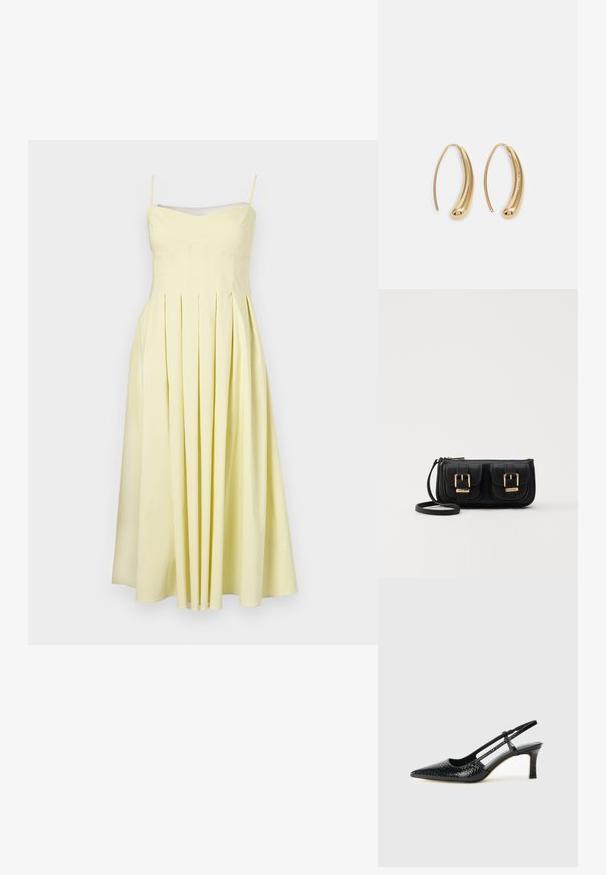 Gulled, plissert kjole med justerbare spaghetti-stropper og en tettsittende bodice, med en glatt tekstur og flytende skjørt til midt mellom leggen.; Sorte patent slingback hæl med spids tå, featuring tekstureret slangeskind, justerbar rem og en kort, tekstureret blokhæl.; Svart skinn crossbody veske med to frontlommer, gyldne spenner, glidelåslukking og en slank stropp. Teksturert overflate og kompakt rektangulær form.; Gullfargede metalløredobber med en buet, forlenget form. Har en jevn, blank overflate og en avrundet tupp for ekstra detaljer.