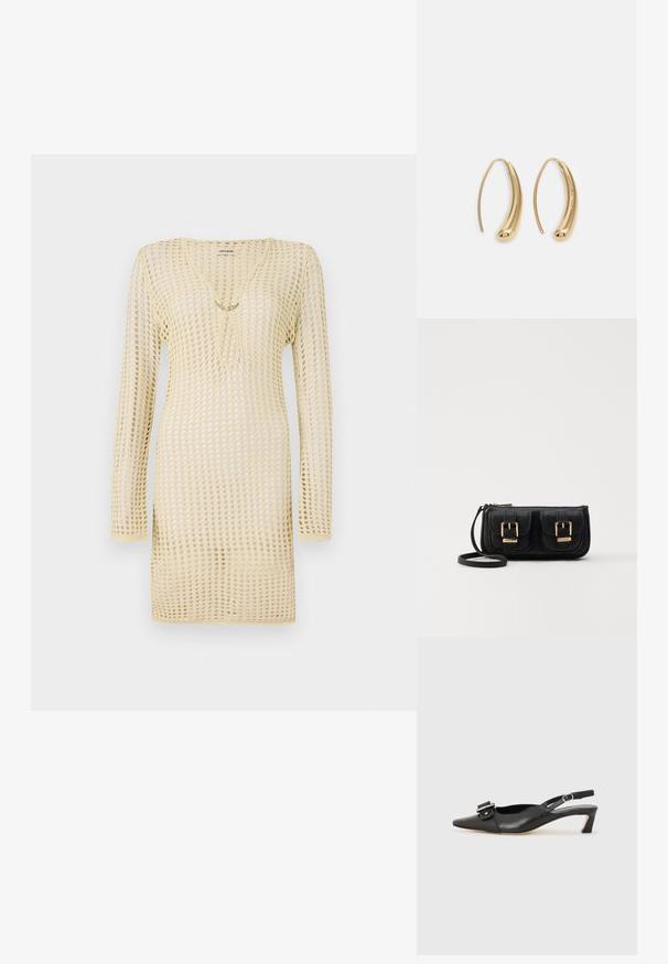 Könnyű sárga kötött ruha, hálós mintával, hosszú ujjakkal, mély dekoltázzsal és díszítő lánc részlettel az elején.; Fekete bőr szandál kis sarkú, hegyes orral, díszes csattal a felsőrészen. Simább textúra, minimalista design.; Fekete bőr keresztbody táska két elülső zsebbel, arany csattokkal, cipzáras záródással és vékony pánttal. Textúrált felület és kompakt téglalap alak.; Aranyszínű fémből készült karika fülbevalók ívelt, hosszúkás formával. Simaságával és fényes felületével, valamint lekerekített végével további részletekkel bővül.